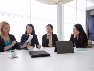 group-discussion-confident-career-women